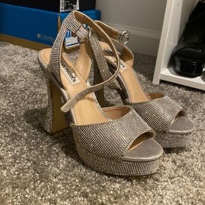 Steve Madden silver heels